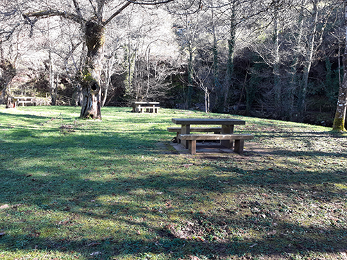 Área recreativa de A Cortevella- Un paraíso natural cerca de Sons do Eo.